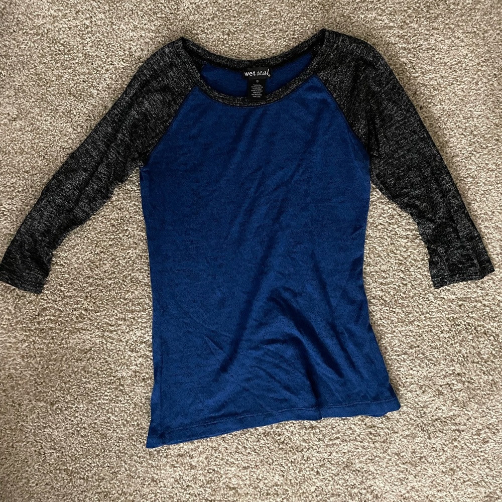 Wet seal blue/black baseball tee